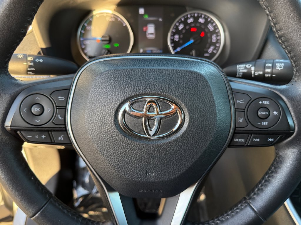 Used 2022 Toyota RAV4 SE w/ Convenience Package AWD/4WD image 19