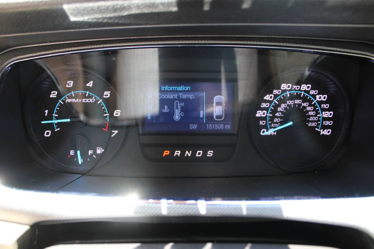 Used 2018 Ford Taurus SE FWD image 37