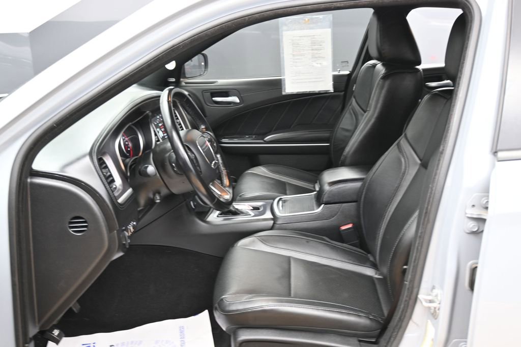 Used 2021 Dodge Charger SXT w/ Plus Group RWD image 16