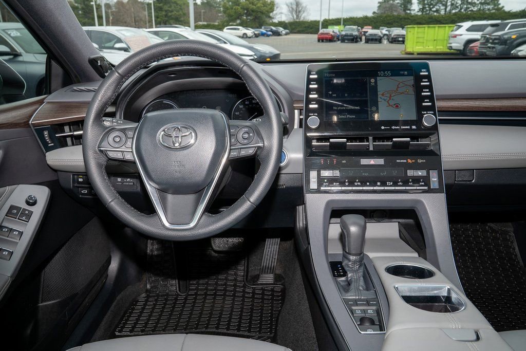 Certified 2021 Toyota Avalon XLE w/ Moonroof Package image 6