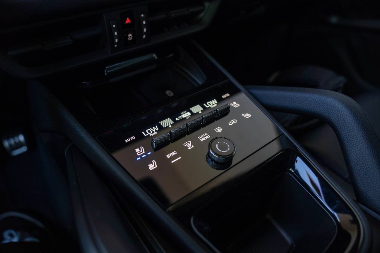 New 2026 Porsche Cayenne S AWD/4WD image 21