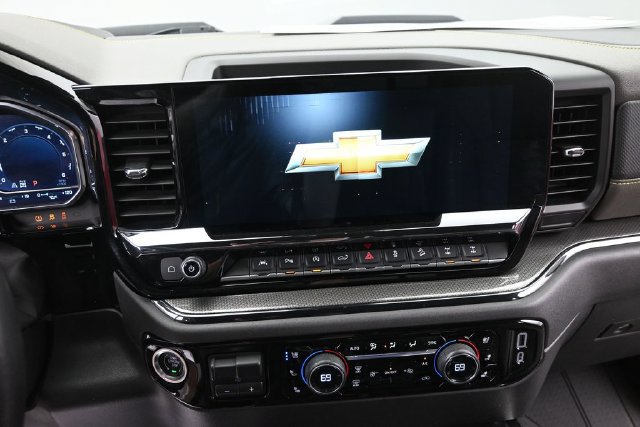 Used 2022 Chevrolet Silverado 1500 ZR2 AWD/4WD image 22
