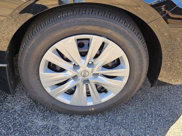 Used 2025 Nissan Sentra S image 11