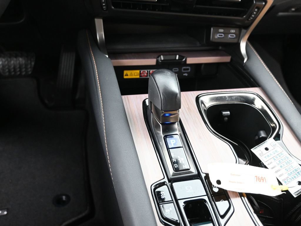 Used 2024 Lexus RX 350 Premium image 27