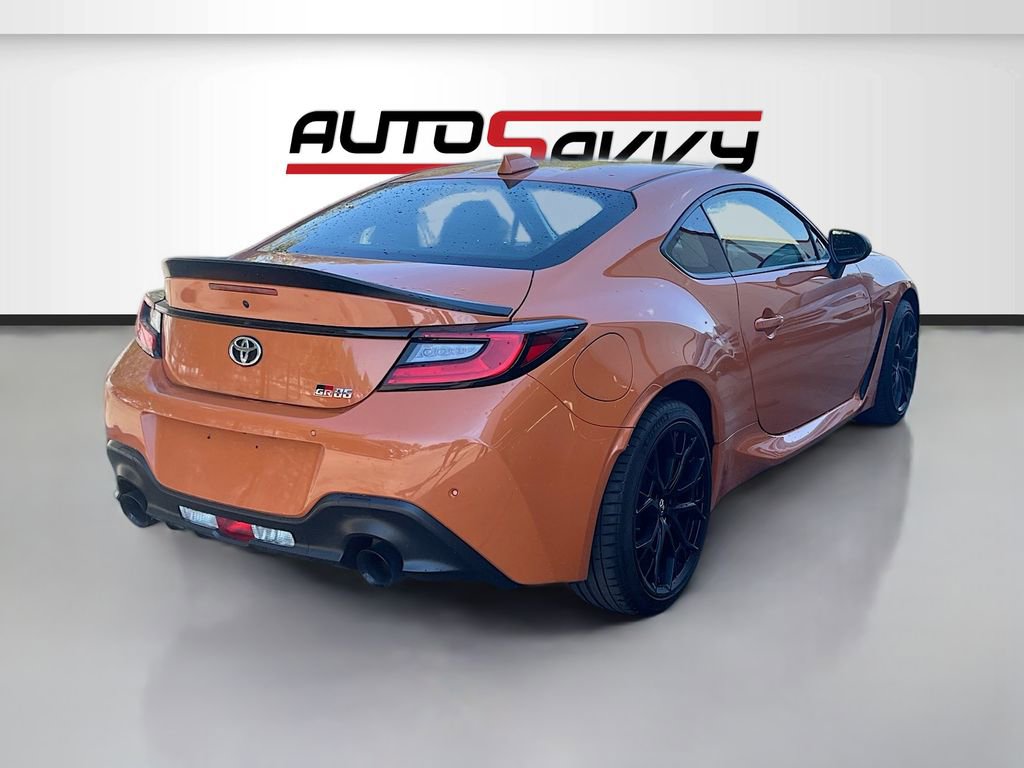 Used 2023 Toyota GR86 10th Anniversary SE image 7