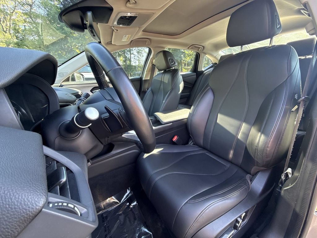 Used 2023 Acura TLX FWD image 13