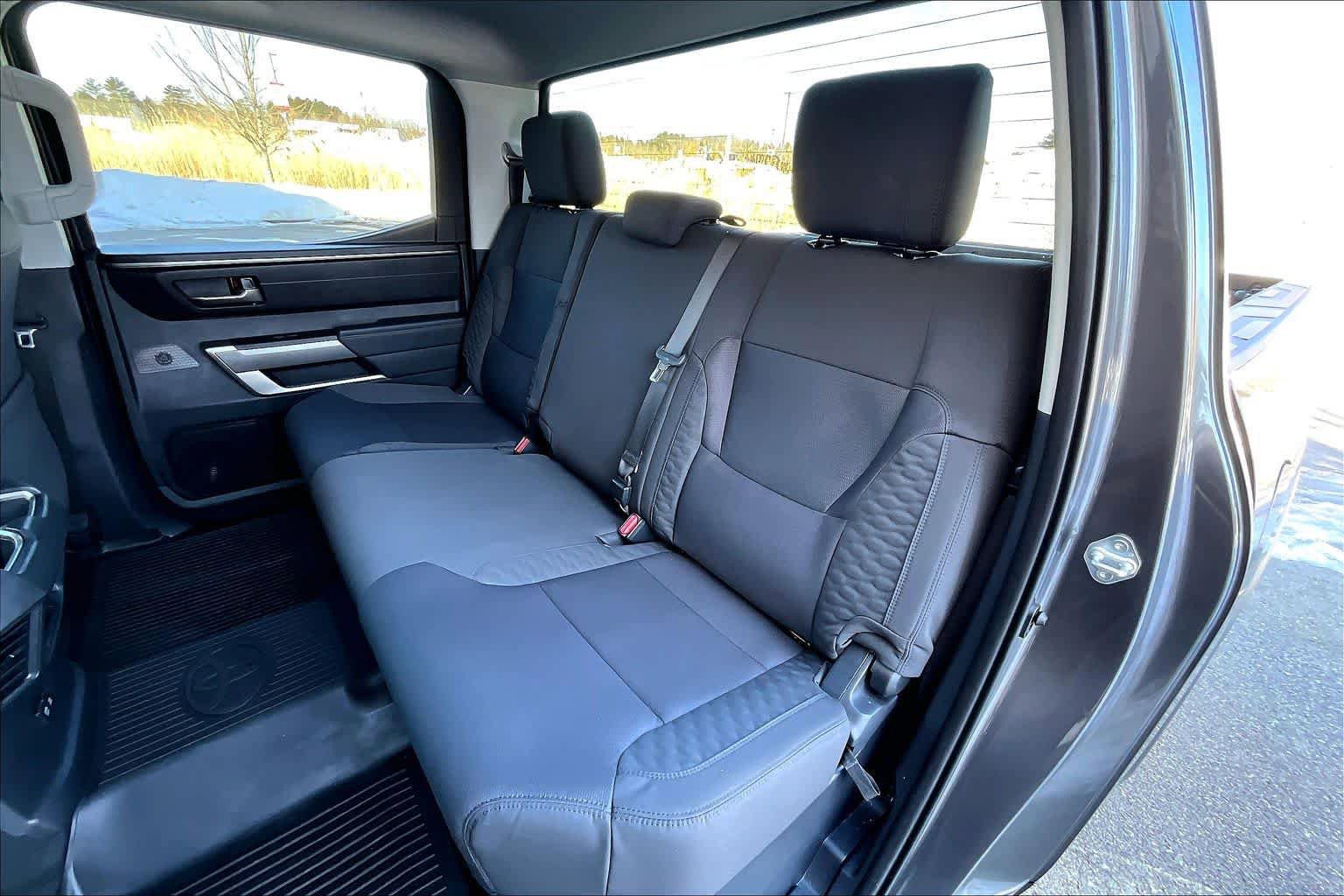 Used 2024 Toyota Tundra SR5 w/ SR5 Convenience Package AWD/4WD image 37