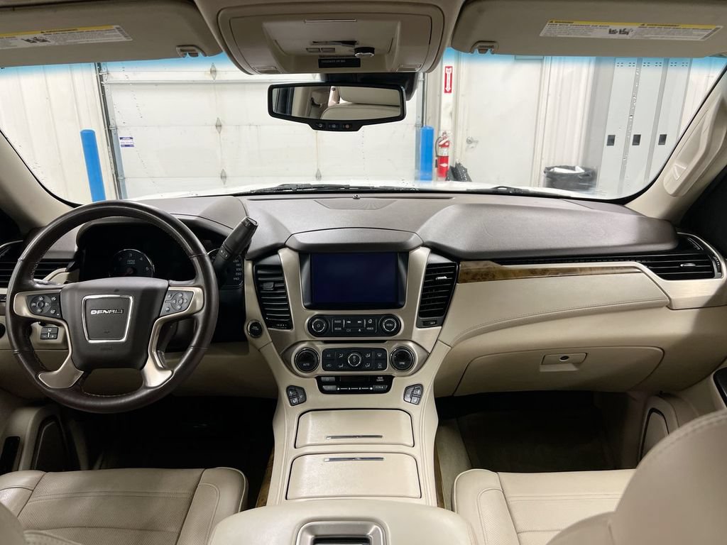 Used 2016 GMC Yukon Denali w/ Open Road Package AWD/4WD image 10
