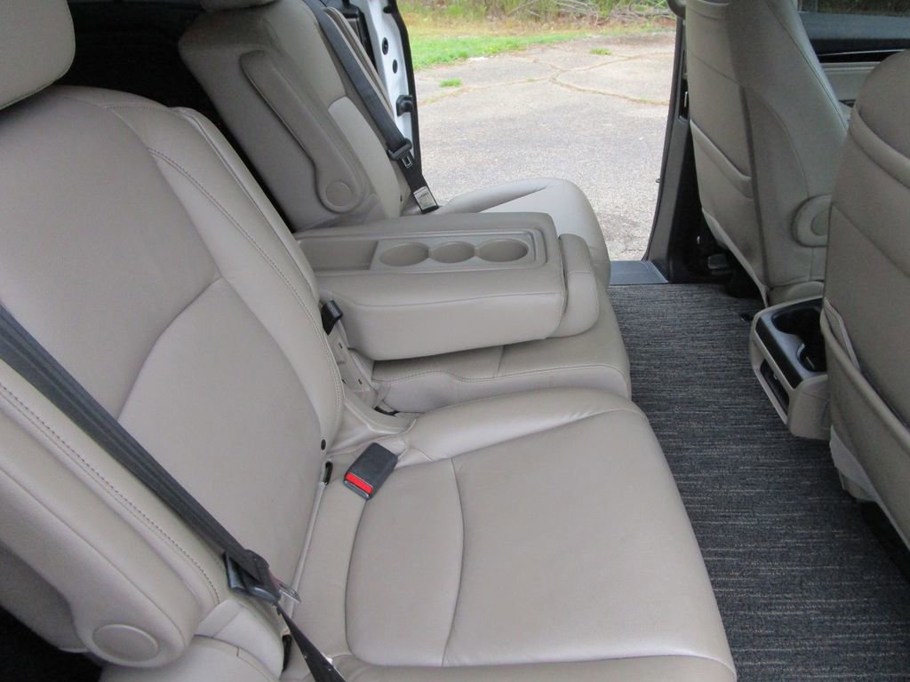 Used 2021 Honda Odyssey Touring image 23