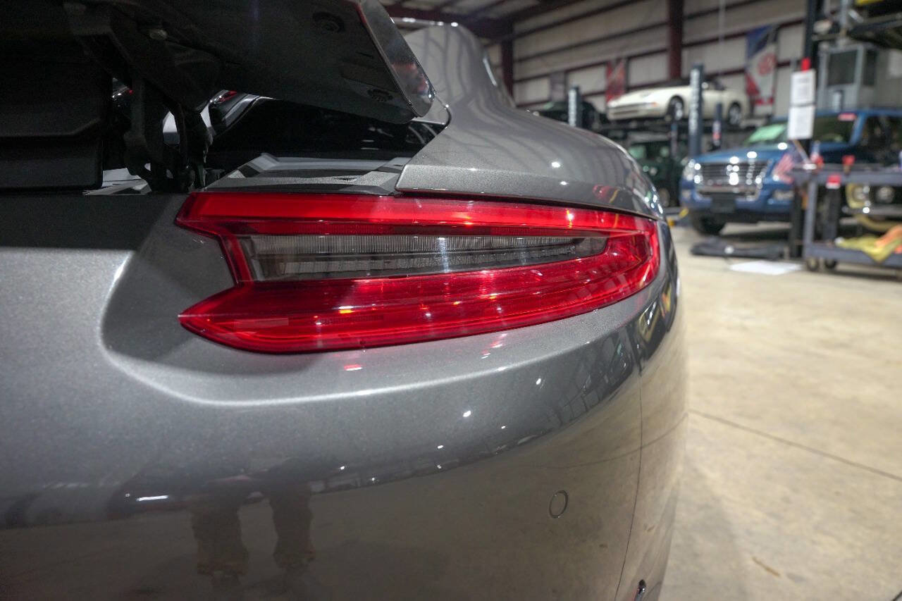 Used 2019 Porsche 911 Carrera S image 31