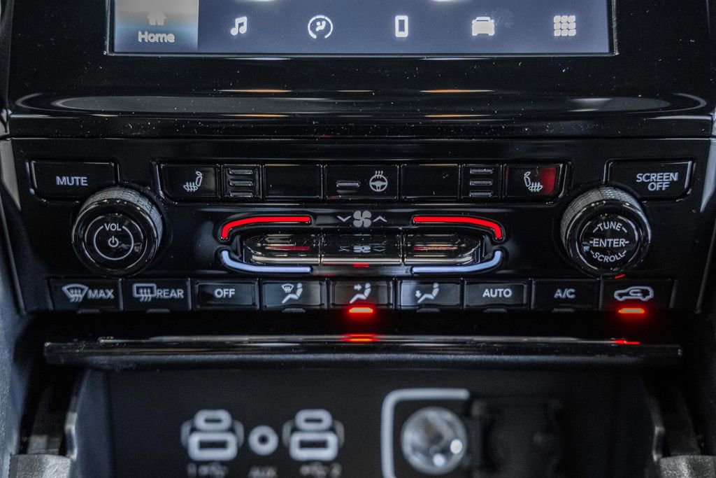 New 2025 Jeep Grand Cherokee Altitude image 22