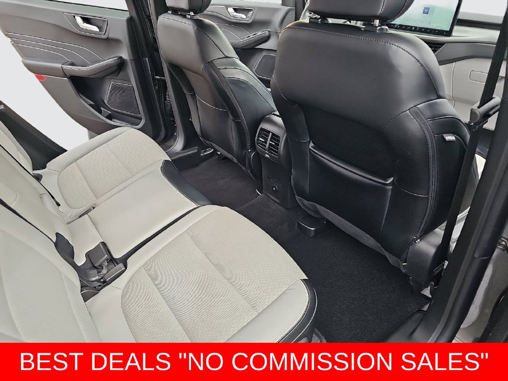 Used 2025 Ford Escape SE FWD image 11
