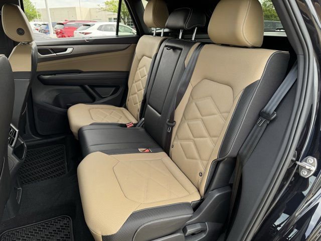 Used 2025 Volkswagen Atlas Cross Sport SE AWD/4WD image 29