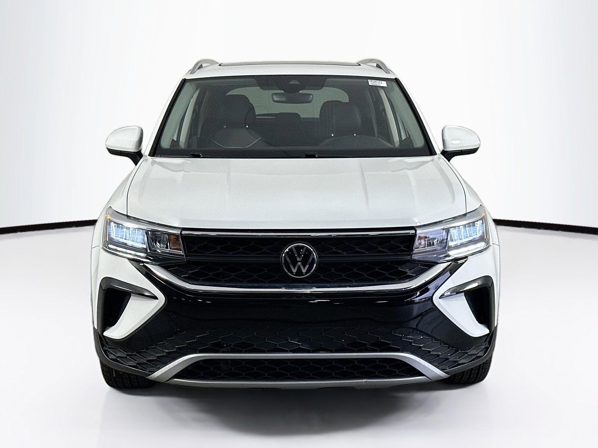 Used 2023 Volkswagen Taos SE image 2