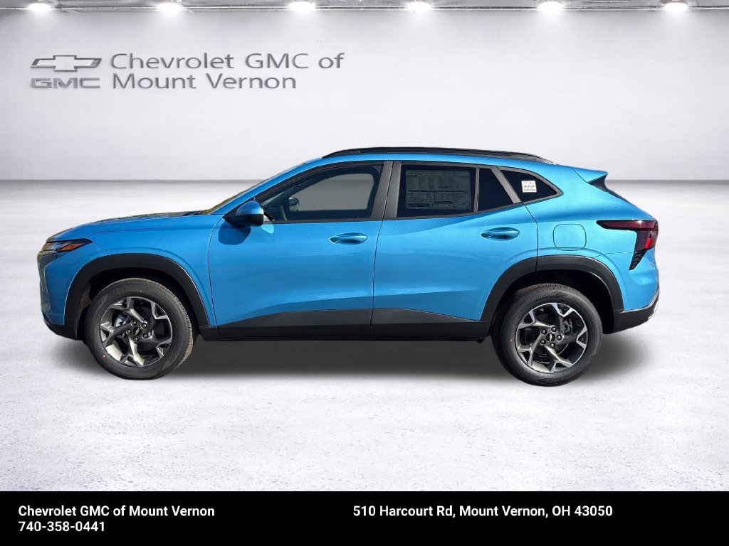 New 2026 Chevrolet Trax LT w/ Driver Confidence Package FWD image 2
