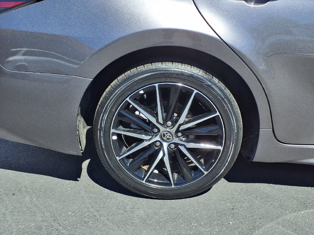 Used 2024 Toyota Camry SE FWD image 4
