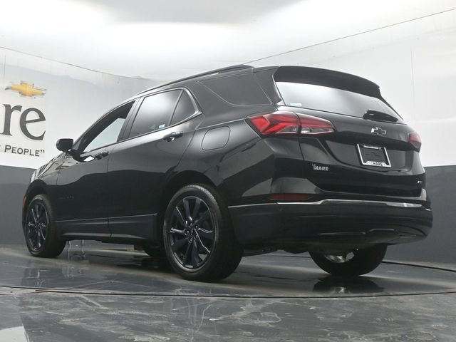 Used 2023 Chevrolet Equinox RS w/ RS Leather Package image 5