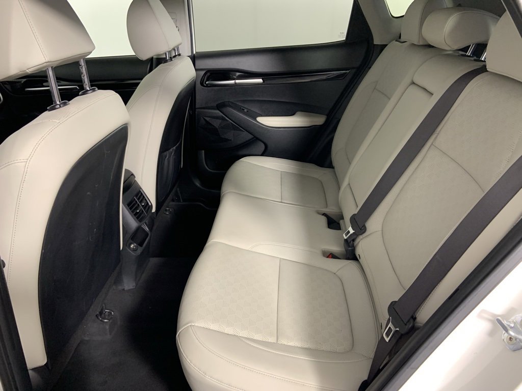 Used 2023 Kia Seltos EX image 17