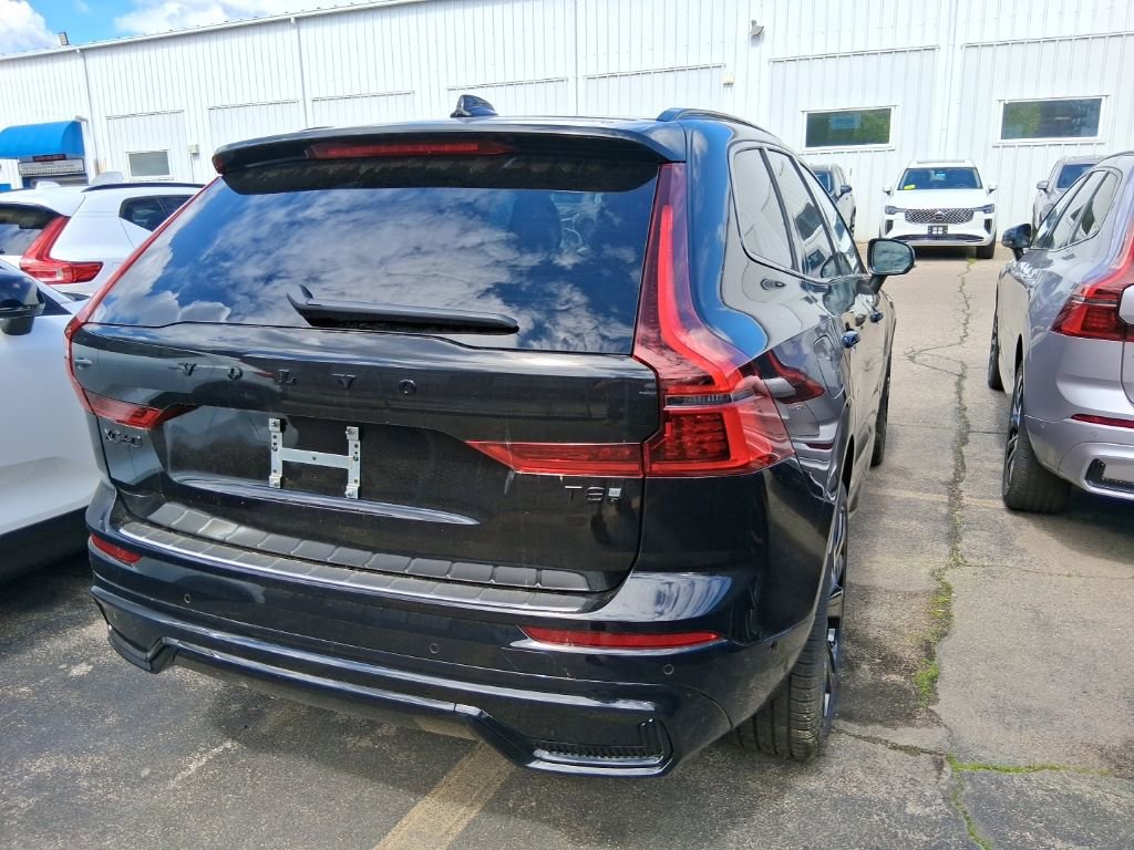 New 2026 Volvo XC60 T8 Ultra w/ Protection Package Premier AWD/4WD image 6