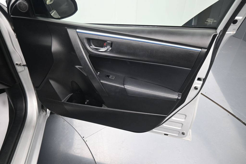 Used 2016 Toyota Corolla S FWD image 12