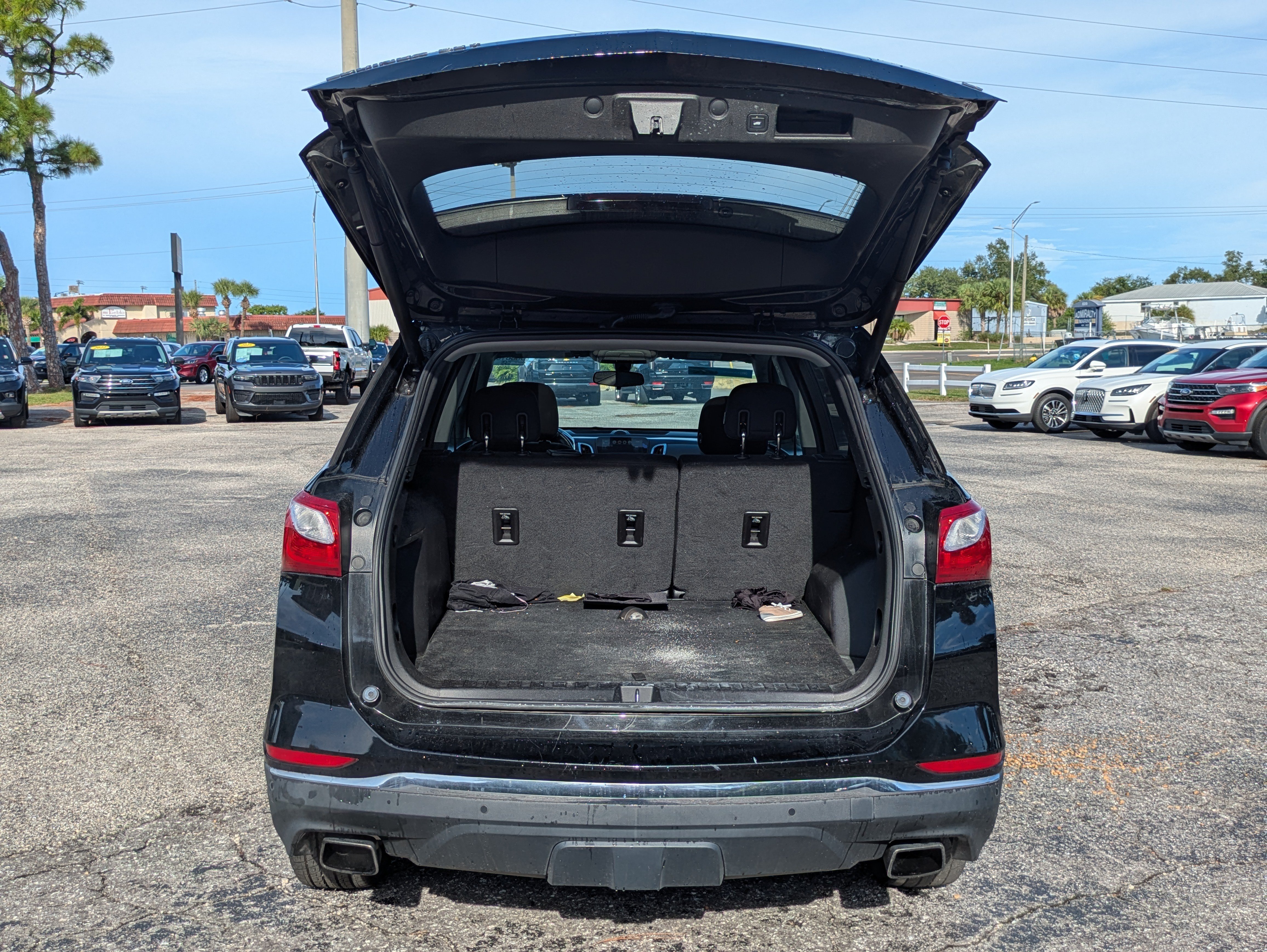 Used 2018 Chevrolet Equinox LT FWD image 32