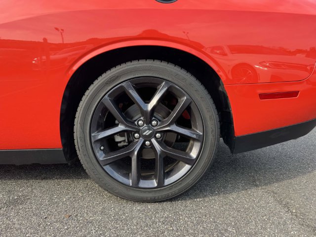 Used 2023 Dodge Challenger R/T w/ Blacktop Package RWD image 11