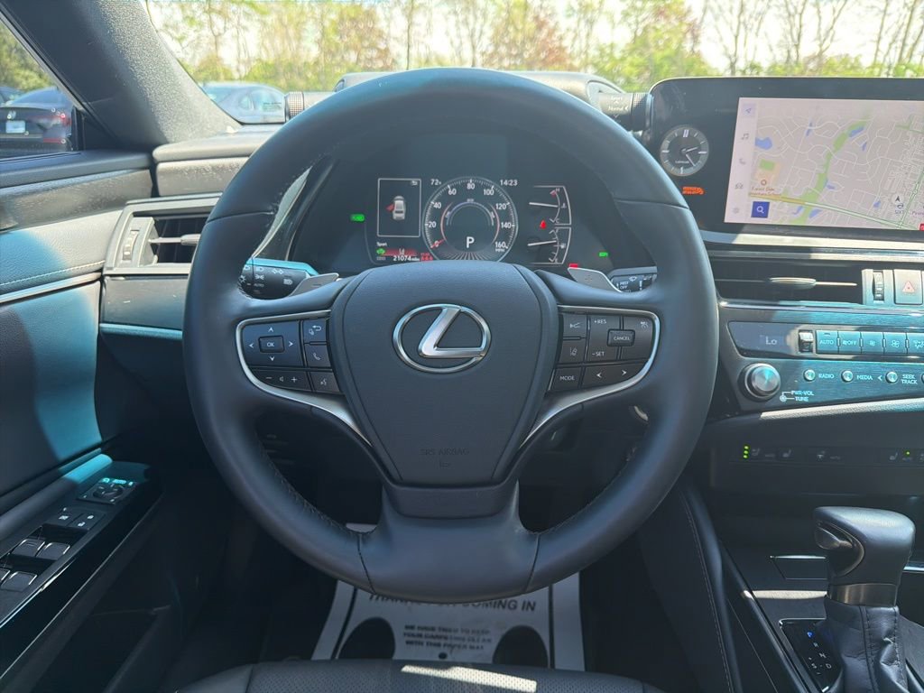 Used 2025 Lexus ES 300h F Sport w/ Accessory Package (Z1) FWD image 13