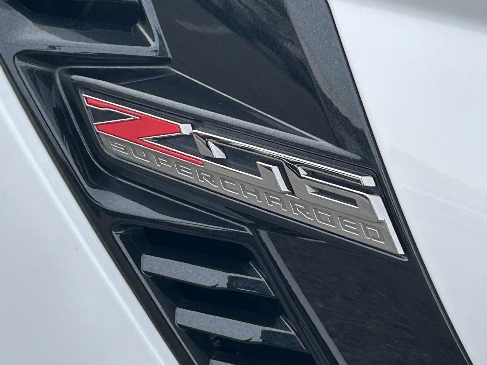 Used 2016 Chevrolet Corvette Z06 w/ 2LZ Preferred Equipment Group image 29