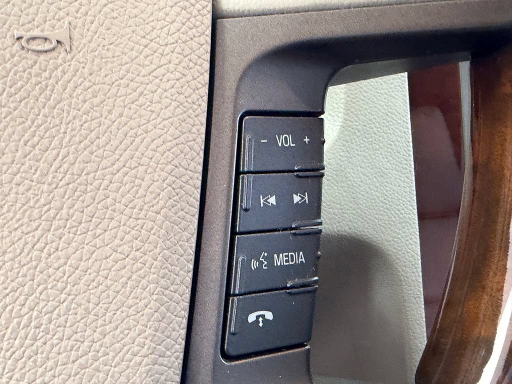 Used 2012 Lincoln Navigator 2WD w/ Monochrome Appearance Pkg image 24