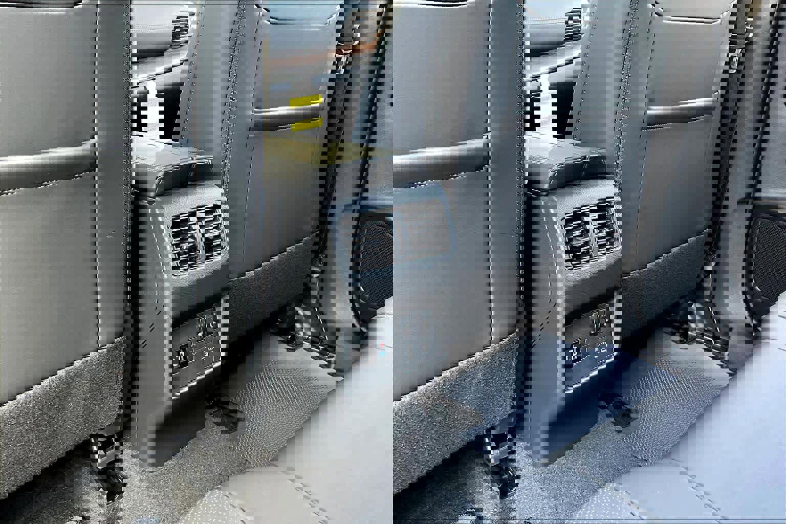 New 2026 Nissan Rogue Platinum image 20