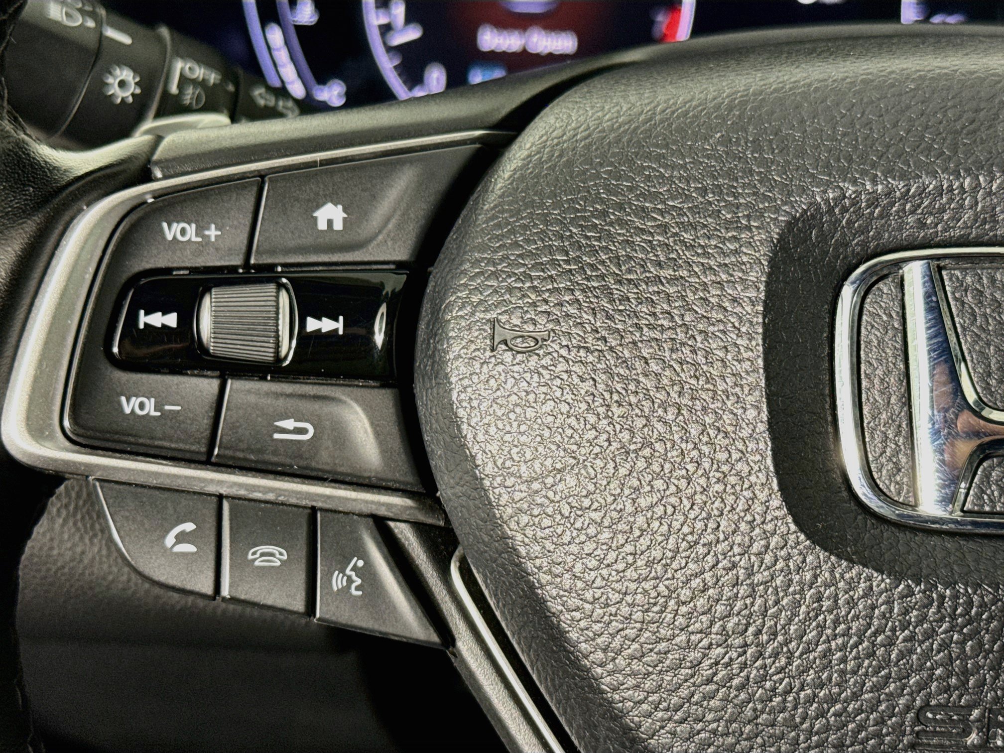 Used 2022 Honda Accord Touring image 11
