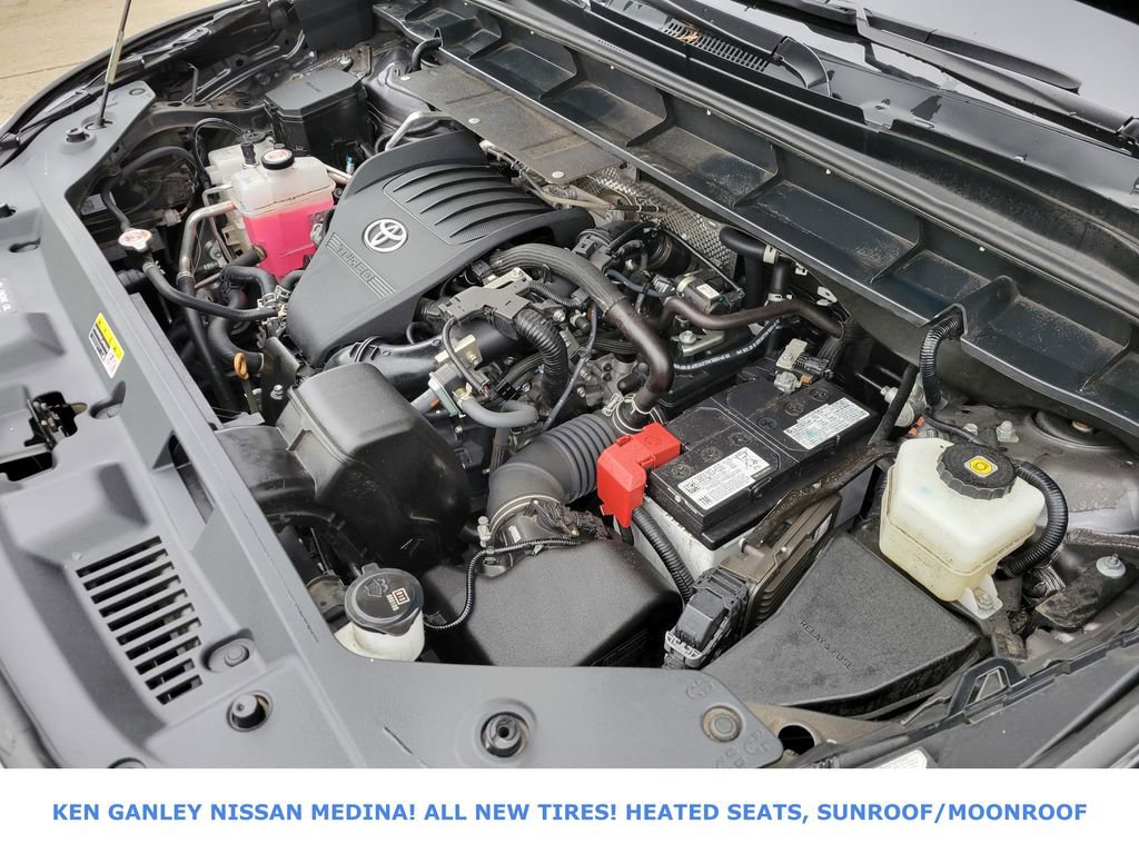 Used 2023 Toyota Highlander L image 24