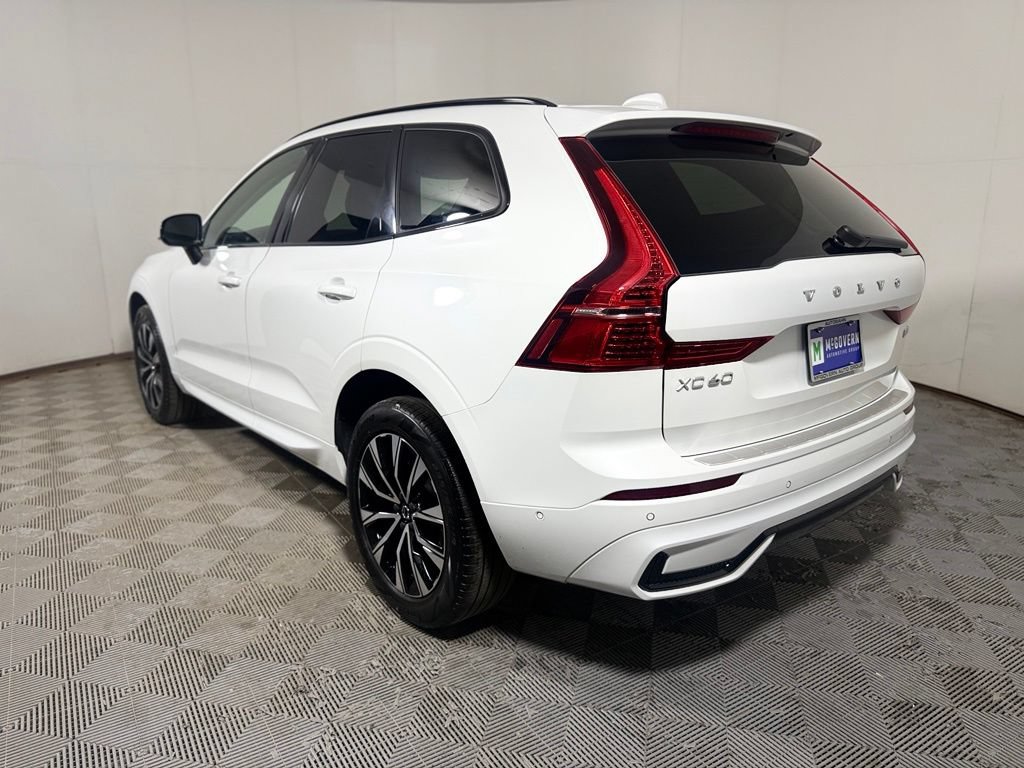 Used 2024 Volvo XC60 B5 Plus w/ Protection Package Premier AWD/4WD image 4