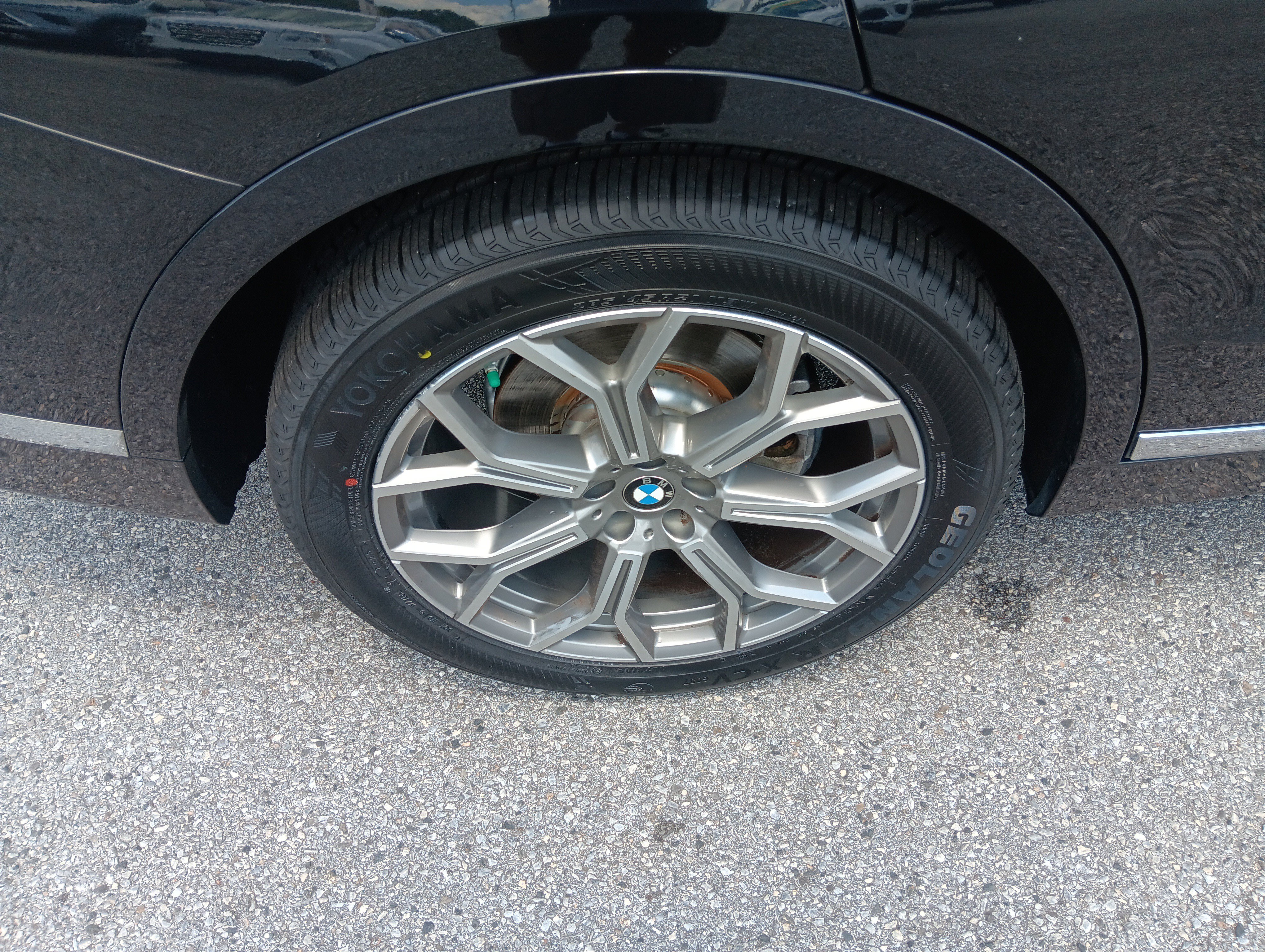 Used 2021 BMW X7 xDrive40i w/ Premium Package AWD/4WD image 6