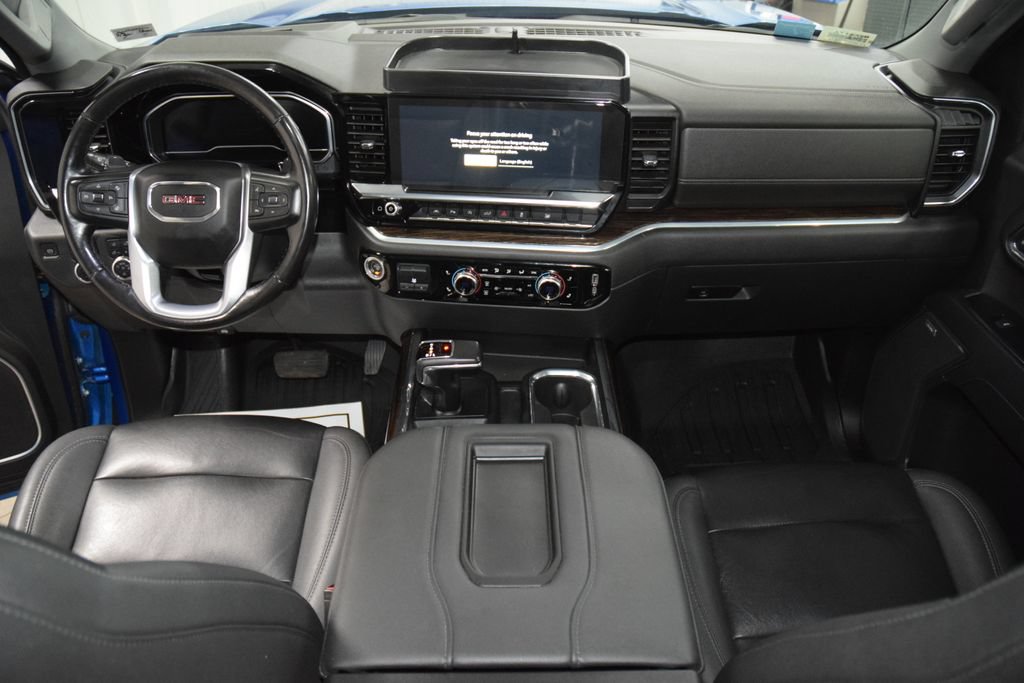 Used 2022 GMC Sierra 1500 Elevation w/ Elevation Premium Package AWD/4WD image 29