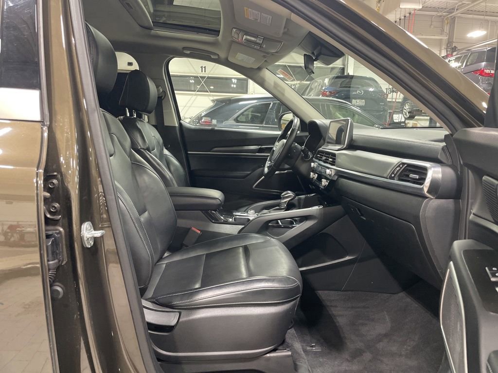 Certified 2022 Kia Telluride S image 12