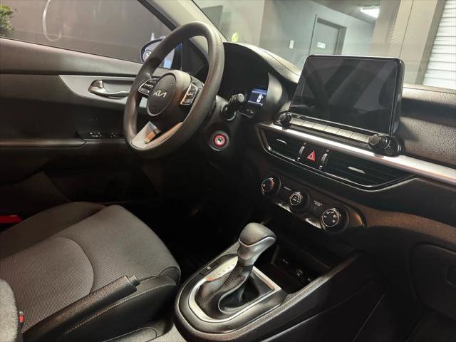 Used 2022 Kia Forte LXS image 13