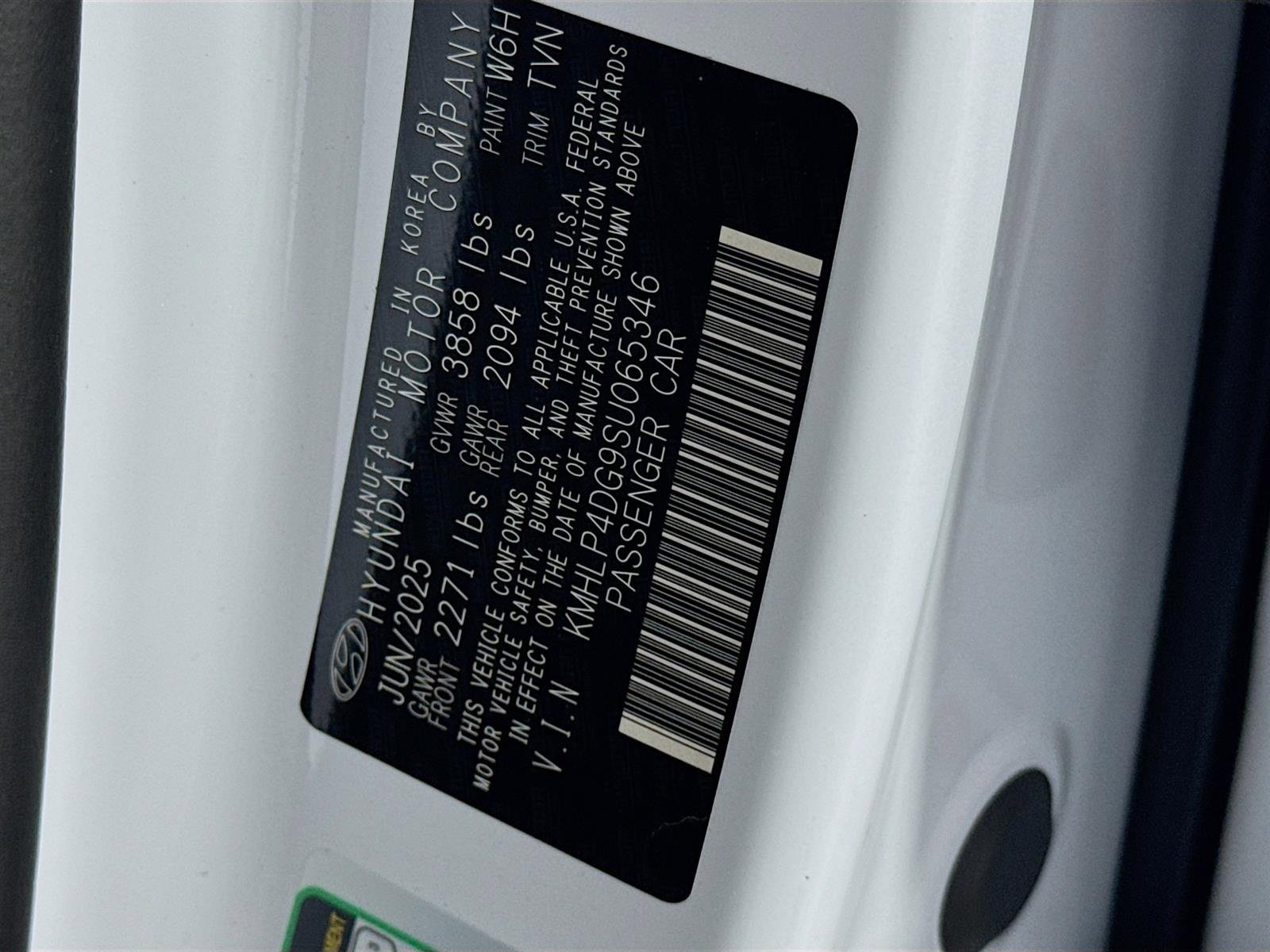 Certified 2025 Hyundai Elantra Limited image 31