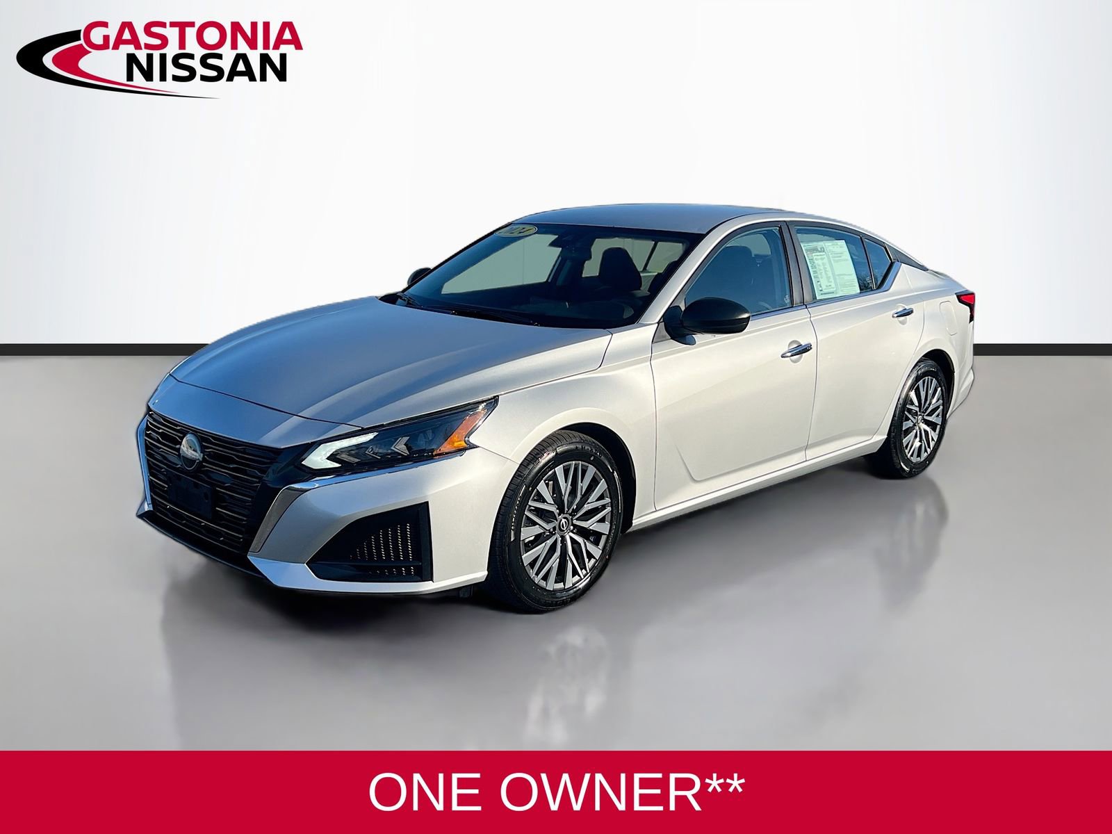 Used 2024 Nissan Altima 2.5 SV video 3