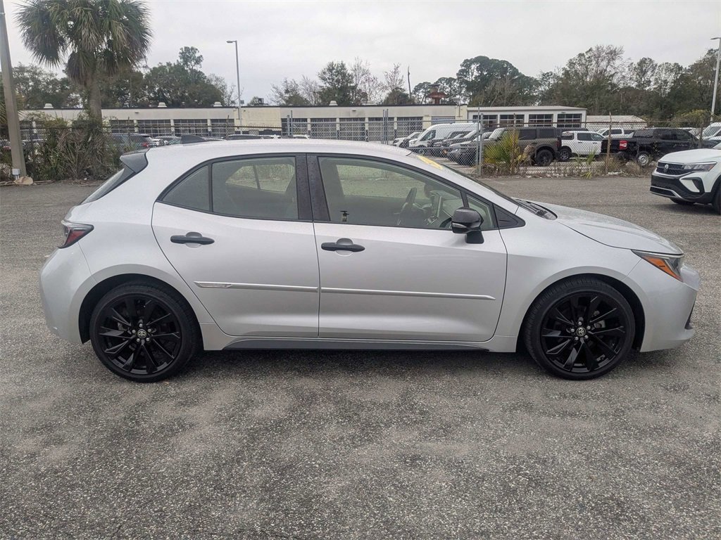 Used 2020 Toyota Corolla SE image 2