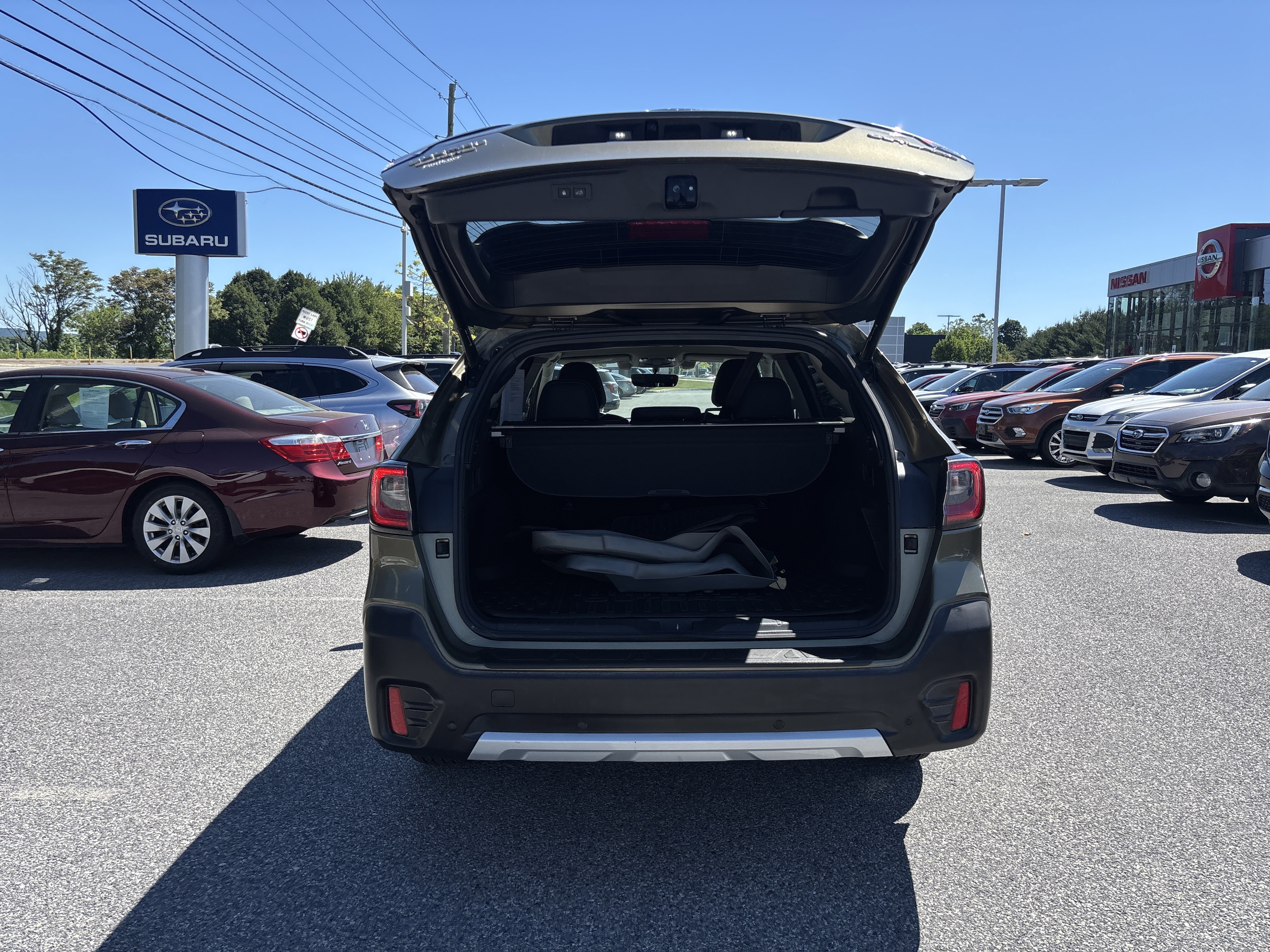 Used 2020 Subaru Outback Limited AWD/4WD image 23