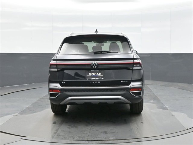 New 2026 Volkswagen Taos SE image 6
