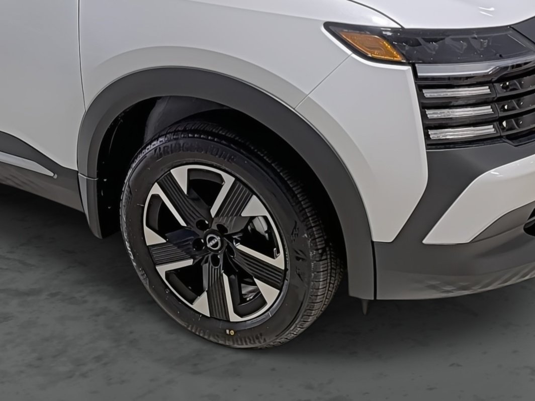 New 2026 Nissan Kicks SV w/ Cold Weather Package AWD/4WD image 15