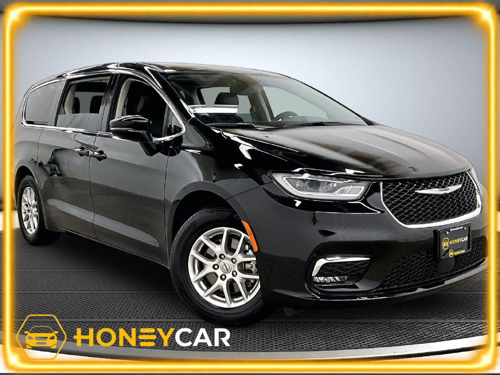 Used 2024 Chrysler Pacifica Touring-L