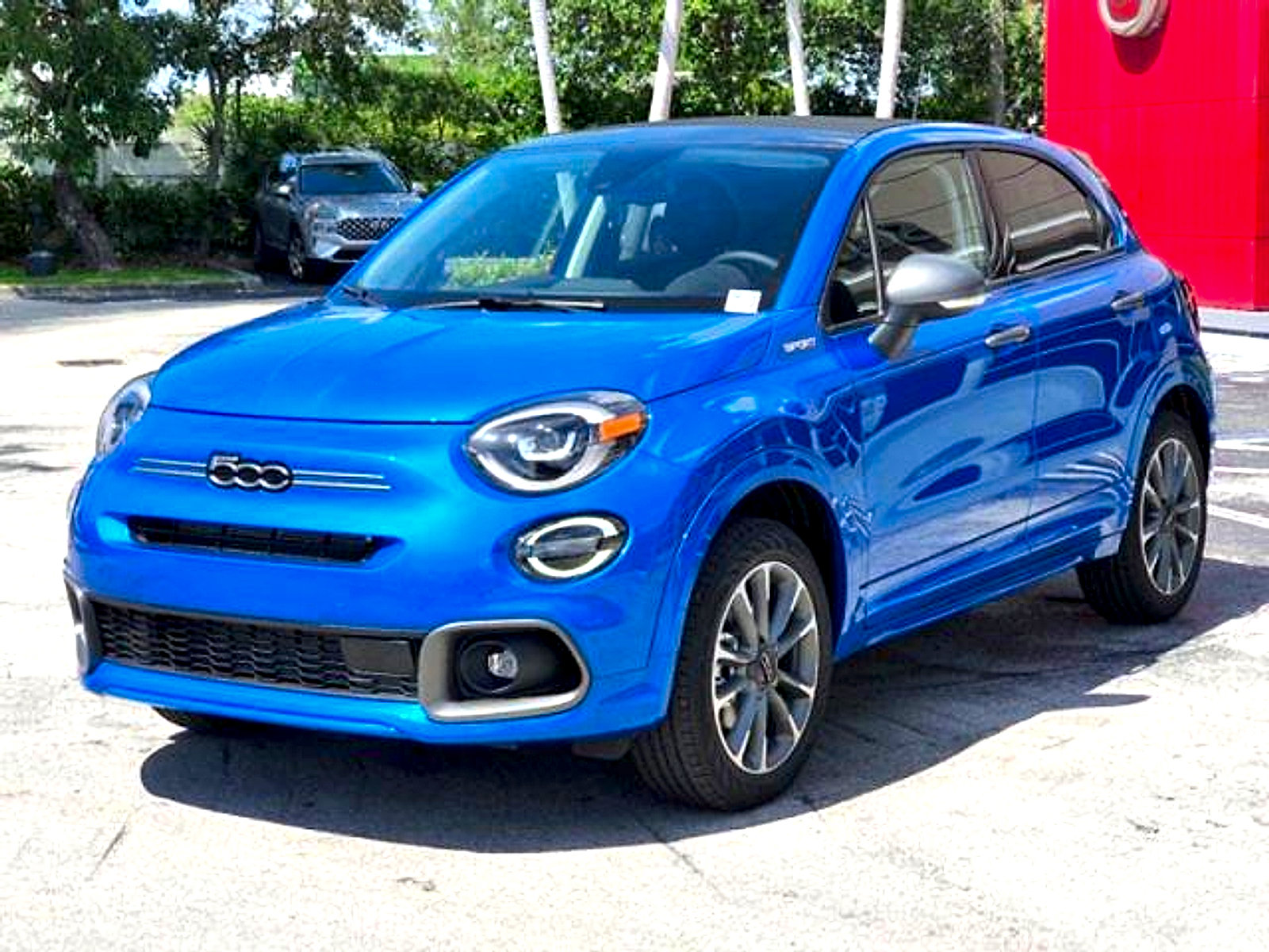 Used 2023 FIAT 500X Sport w/ Technology Group AWD/4WD image 2