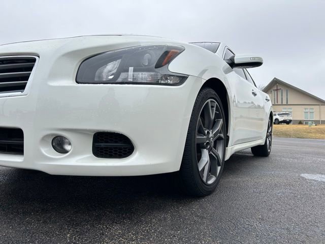 Used 2014 Nissan Maxima 3.5 SV w/ Sport Package image 16