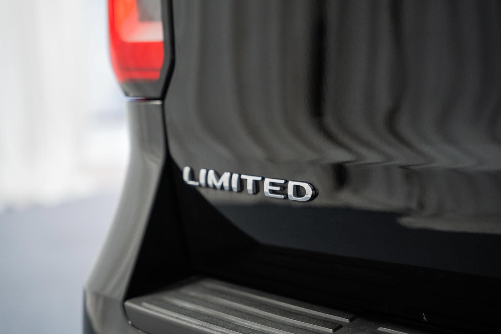 Used 2023 Ford Expedition Max Limited AWD/4WD image 9