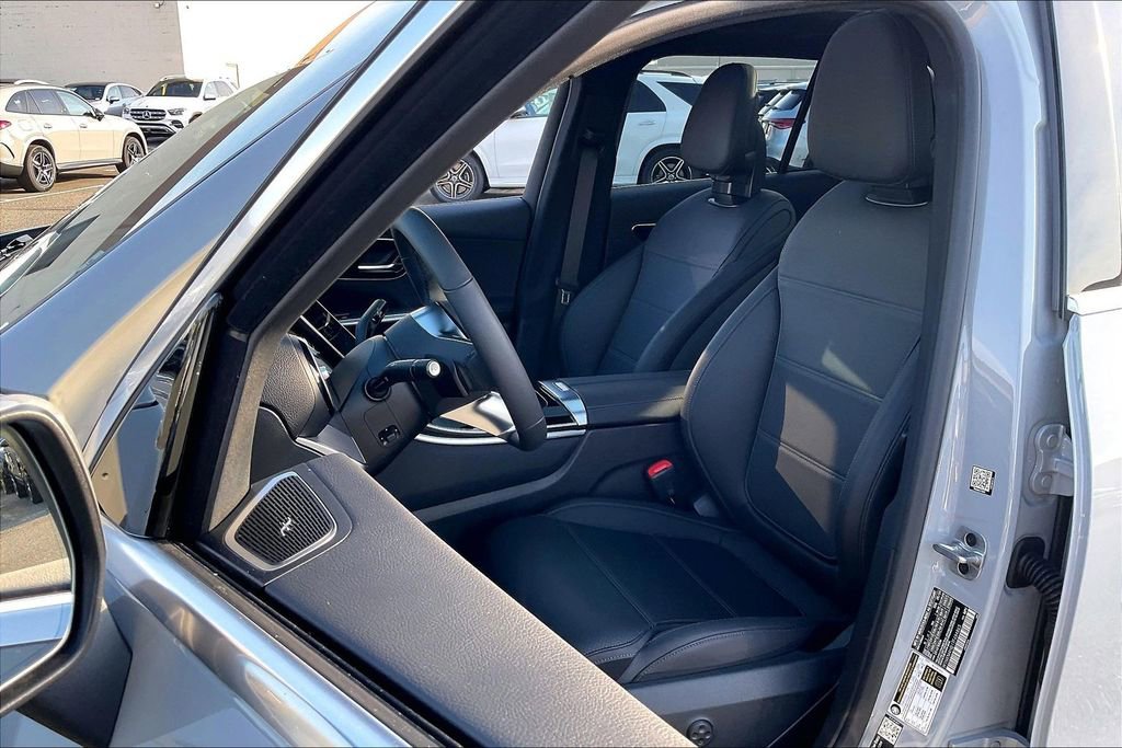 Used 2026 Mercedes-Benz GLC 300 4MATIC image 17