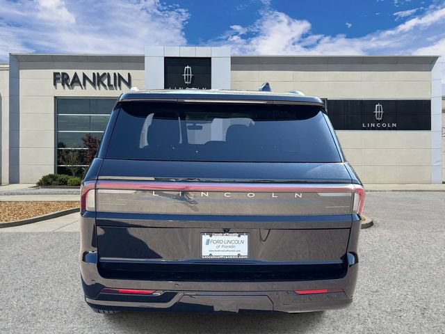Certified 2025 Lincoln Navigator Reserve AWD/4WD image 6