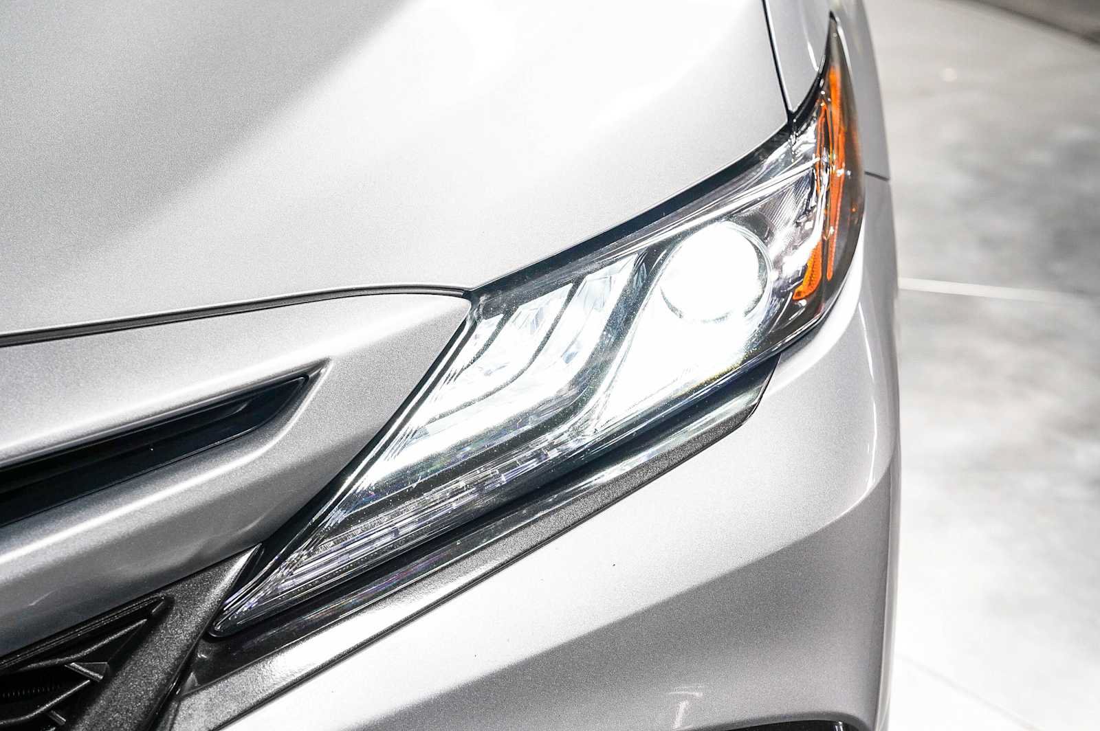 Used 2024 Toyota Camry XSE w/ Blackout Package (TMS) FWD image 7